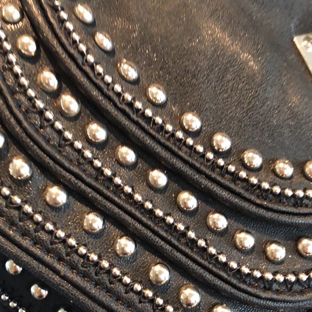Crossbody! Studded! Black - Picture 3 of 8